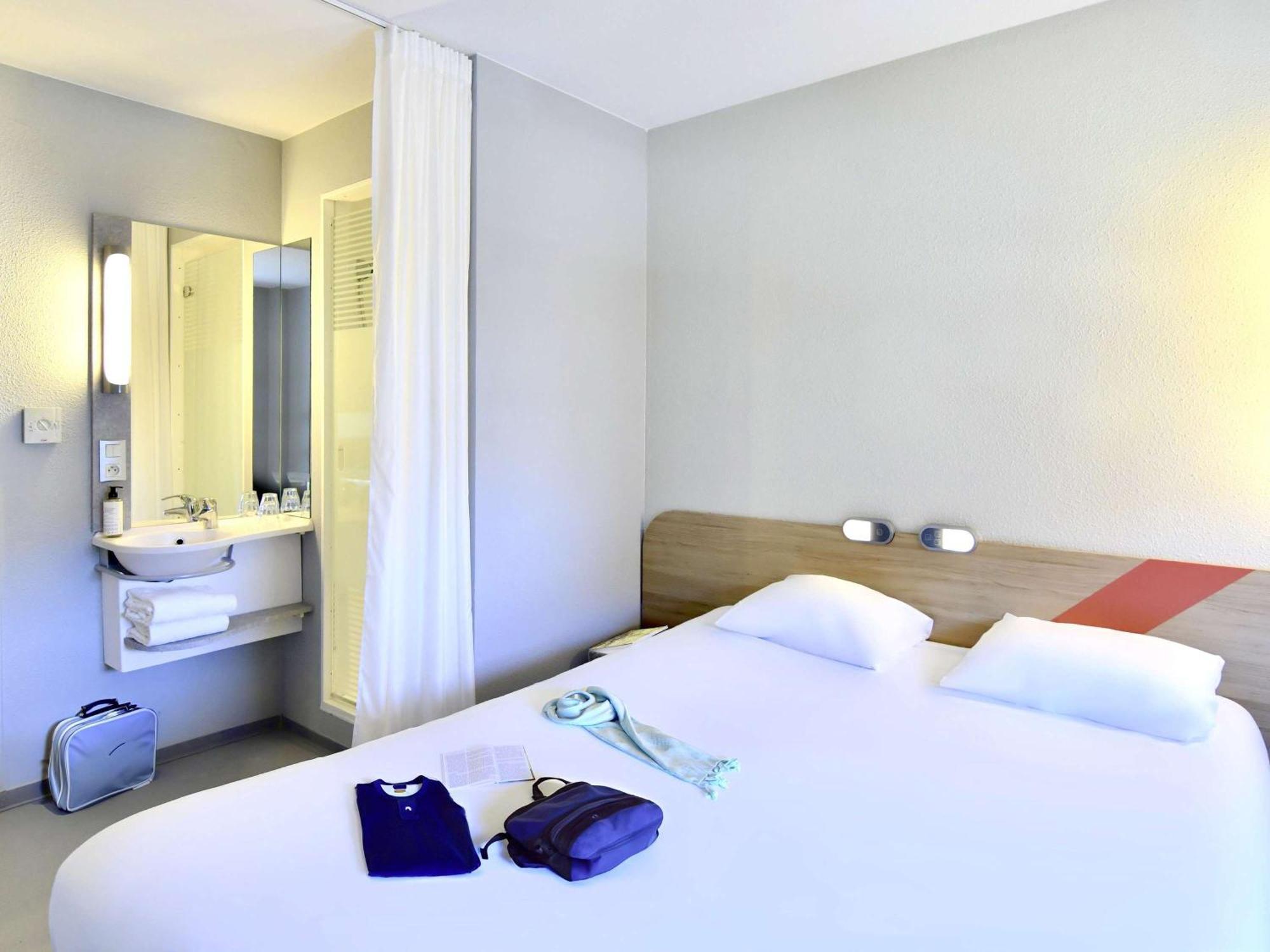 Ibis Budget Nantes Reze Aeroport ภายนอก รูปภาพ
